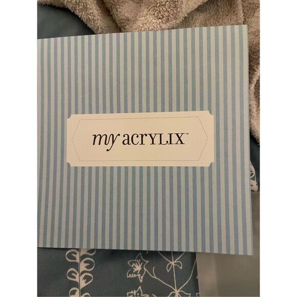 Close To My Heart B1019 My Acrylic Celebrations - Solid Stamp Set - Picture 2 of 7